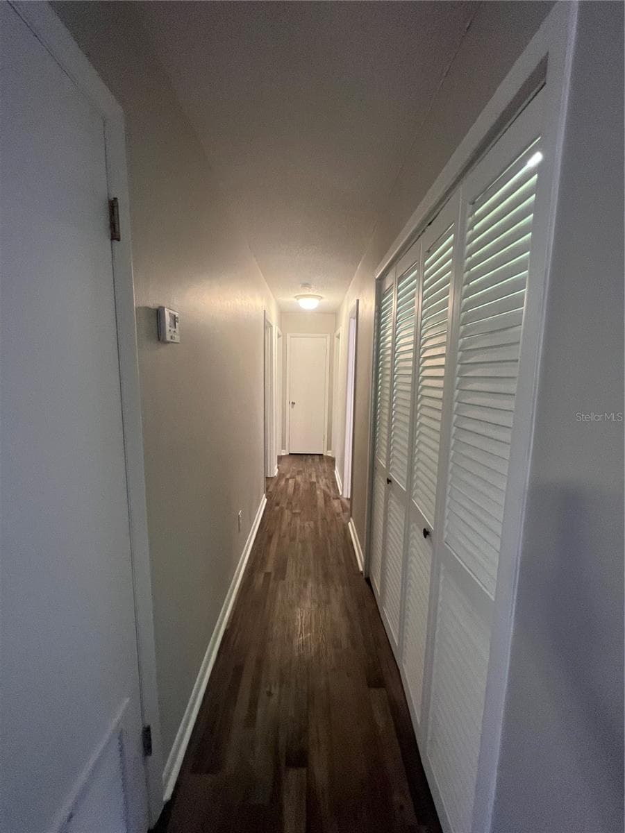 610 PATLIN AVENUE — photo 12 of 21