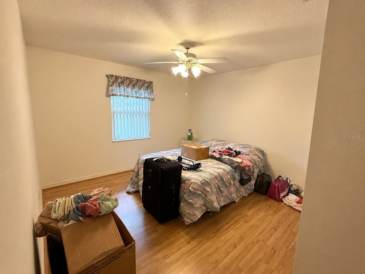 204 LAKE MARIAM COURT — photo 14 of 16