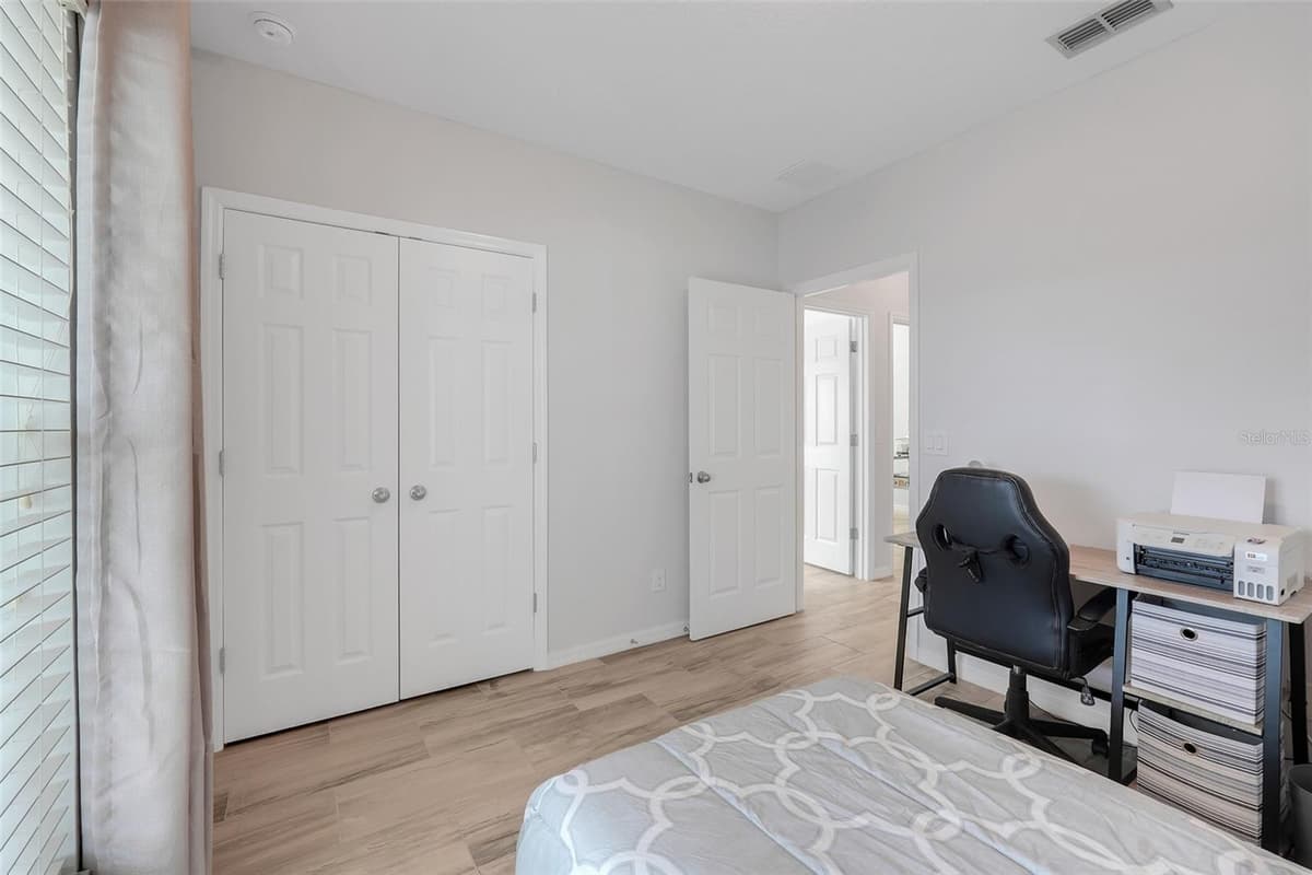 491 KESTREL DRIVE — photo 23 of 43