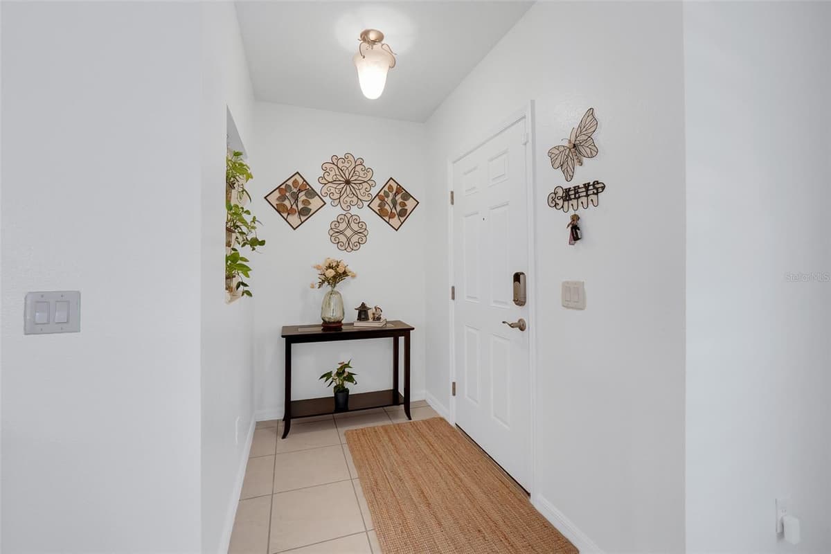 491 KESTREL DRIVE — photo 6 of 43