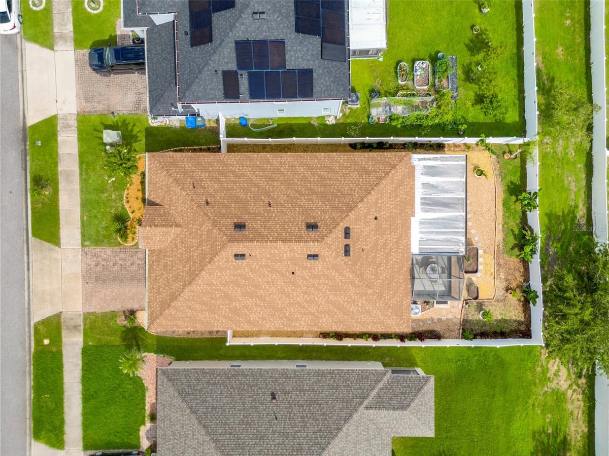 491 KESTREL DRIVE — photo 40 of 43