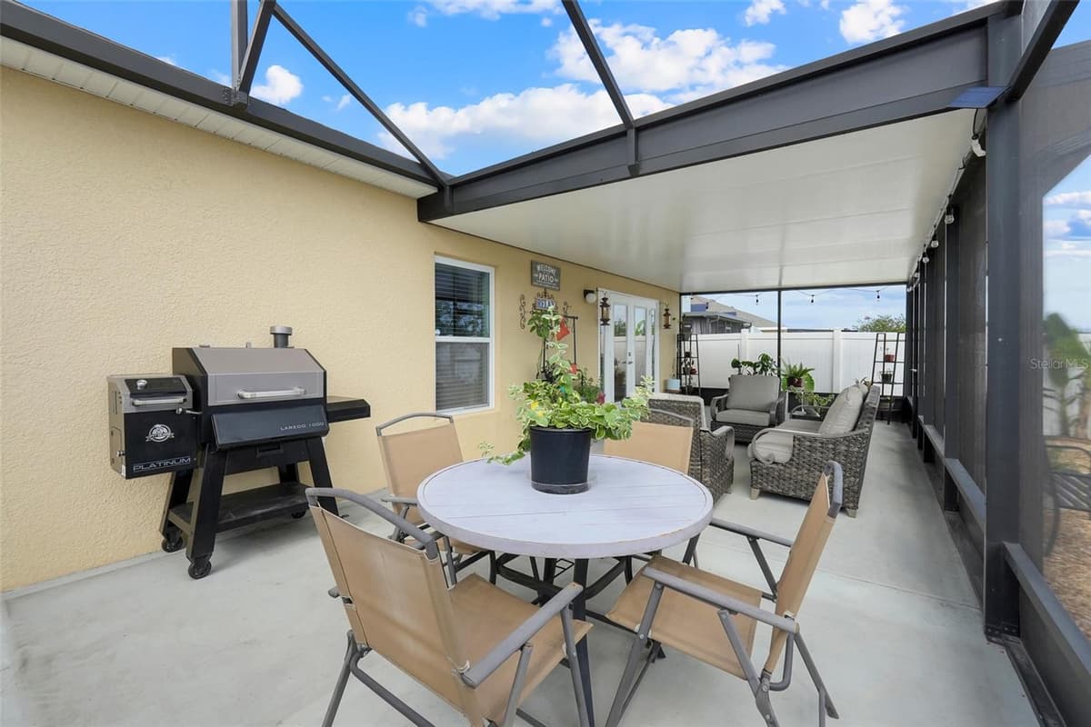 491 KESTREL DRIVE — photo 33 of 43
