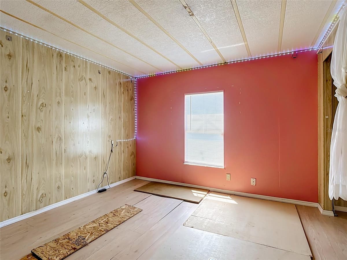 2614 MC DANIEL DRIVE — photo 10 of 28