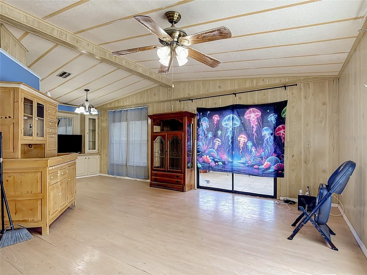 2614 MC DANIEL DRIVE — photo 4 of 28