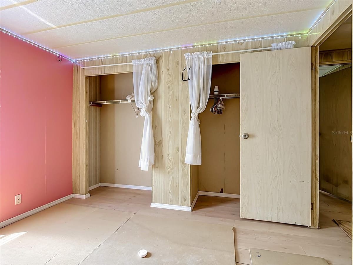2614 MC DANIEL DRIVE — photo 11 of 28