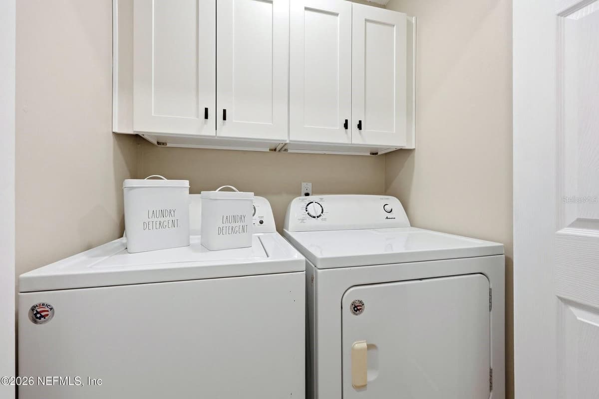 3801 CROWN POINT ROAD — photo 17 of 29