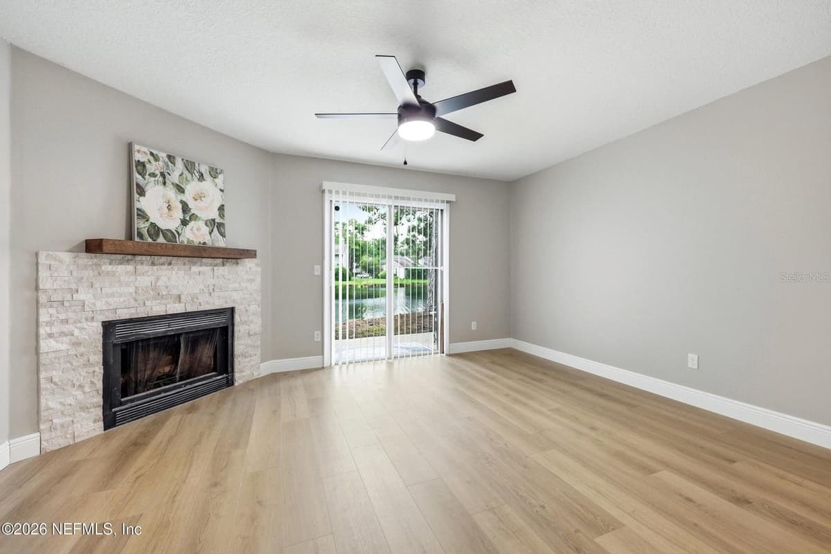 3801 CROWN POINT ROAD — photo 3 of 29