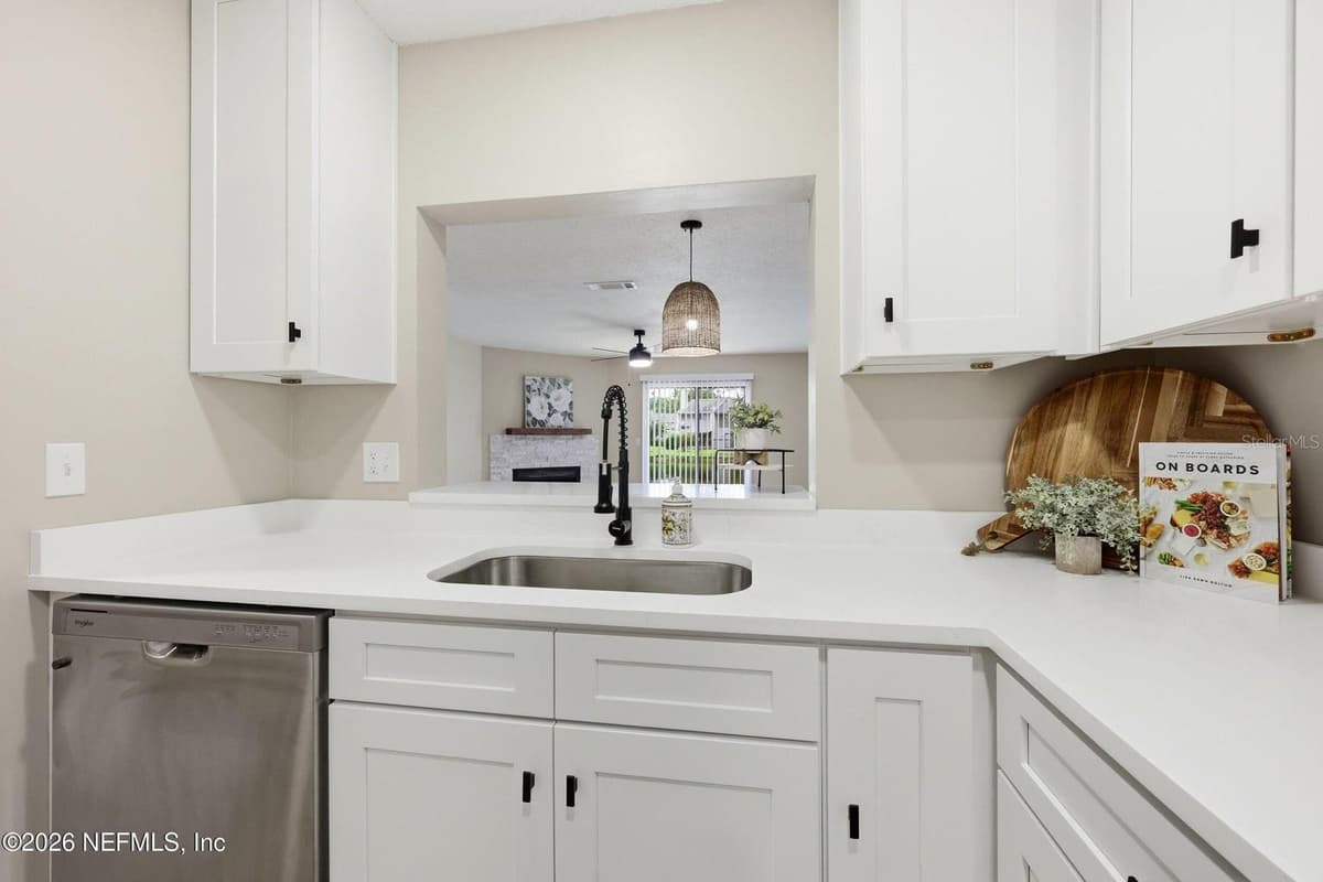 3801 CROWN POINT ROAD — photo 15 of 29