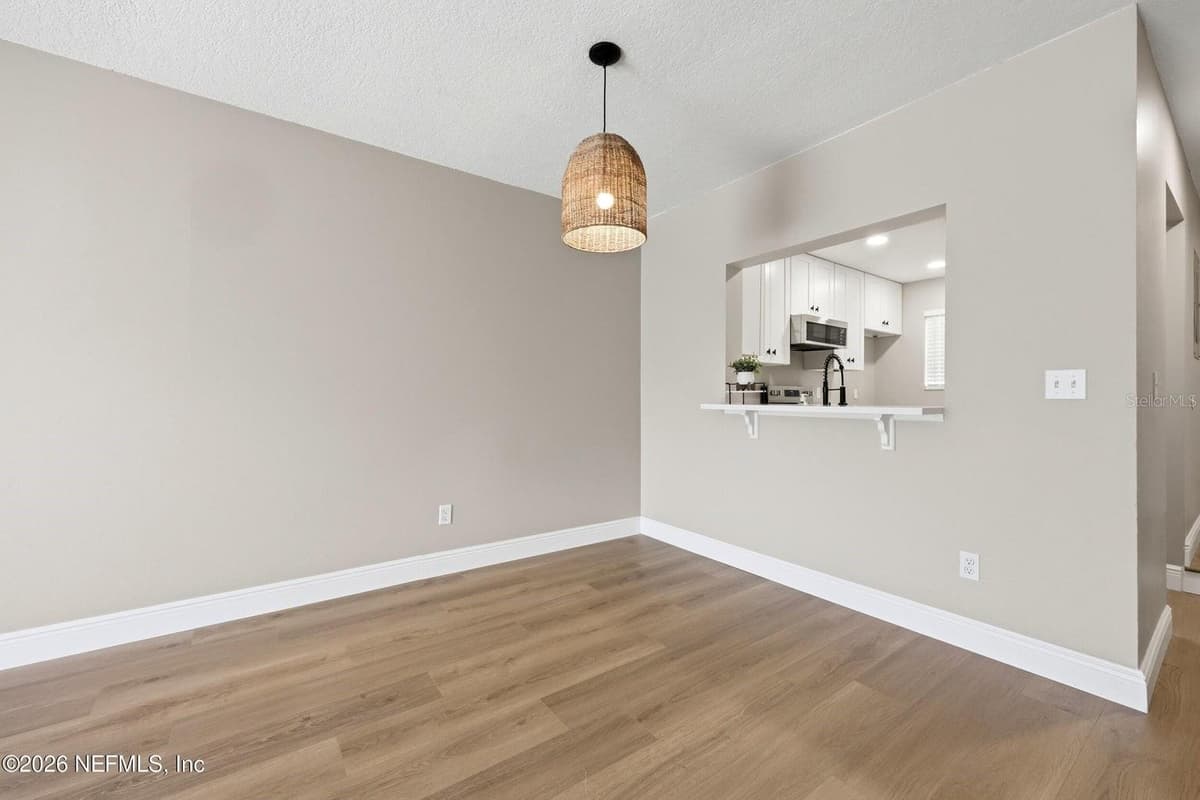 3801 CROWN POINT ROAD — photo 12 of 29