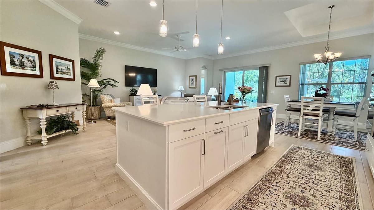 1330 SAINT CATHERINES CIRCLE — photo 14 of 47