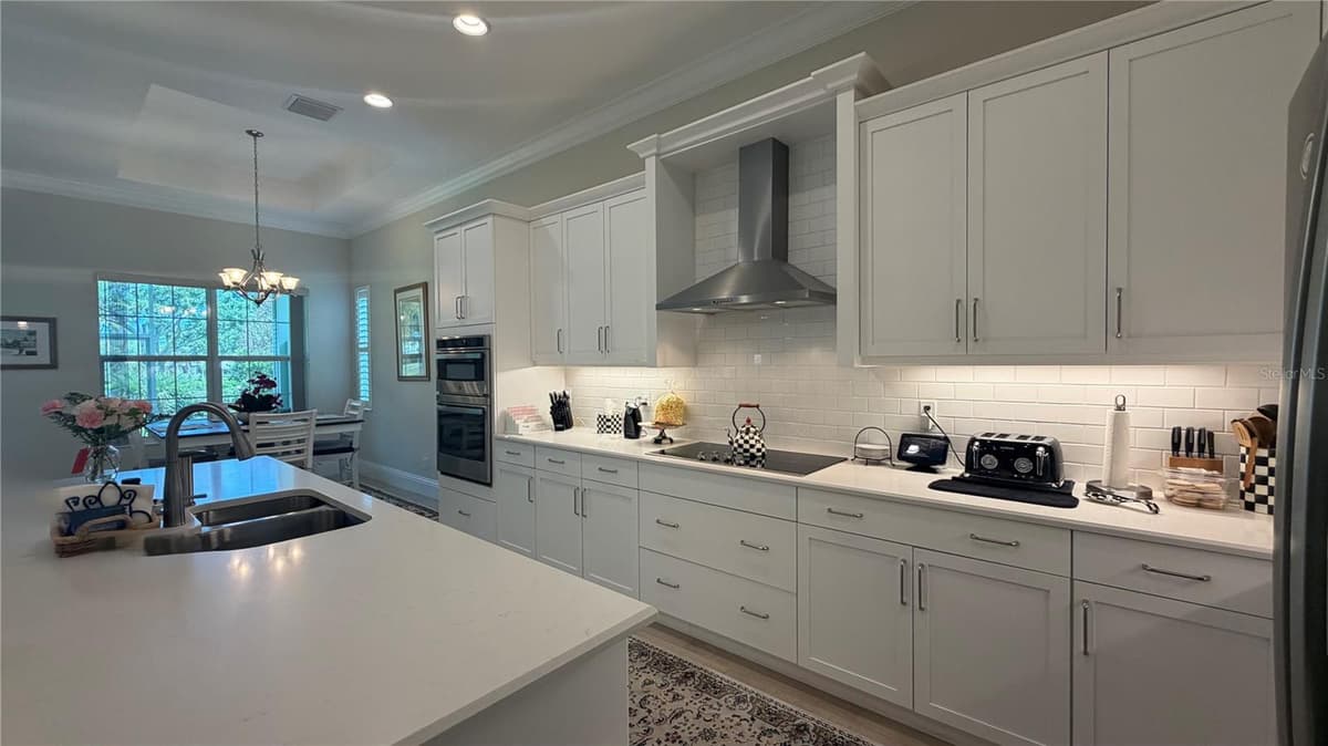 1330 SAINT CATHERINES CIRCLE — photo 13 of 47