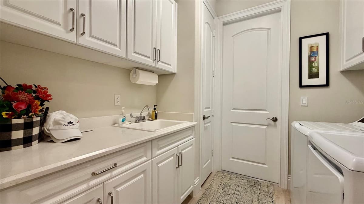 1330 SAINT CATHERINES CIRCLE — photo 22 of 47