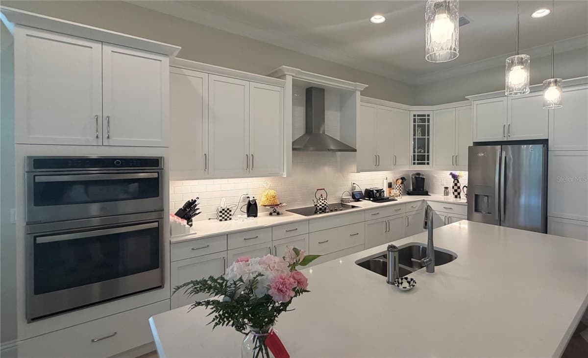 1330 SAINT CATHERINES CIRCLE — photo 11 of 47