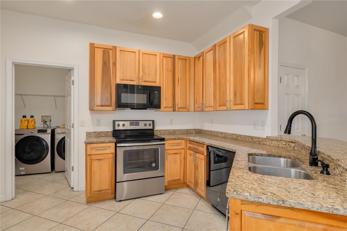 13204 SAN BLAS LOOP — photo 8 of 32