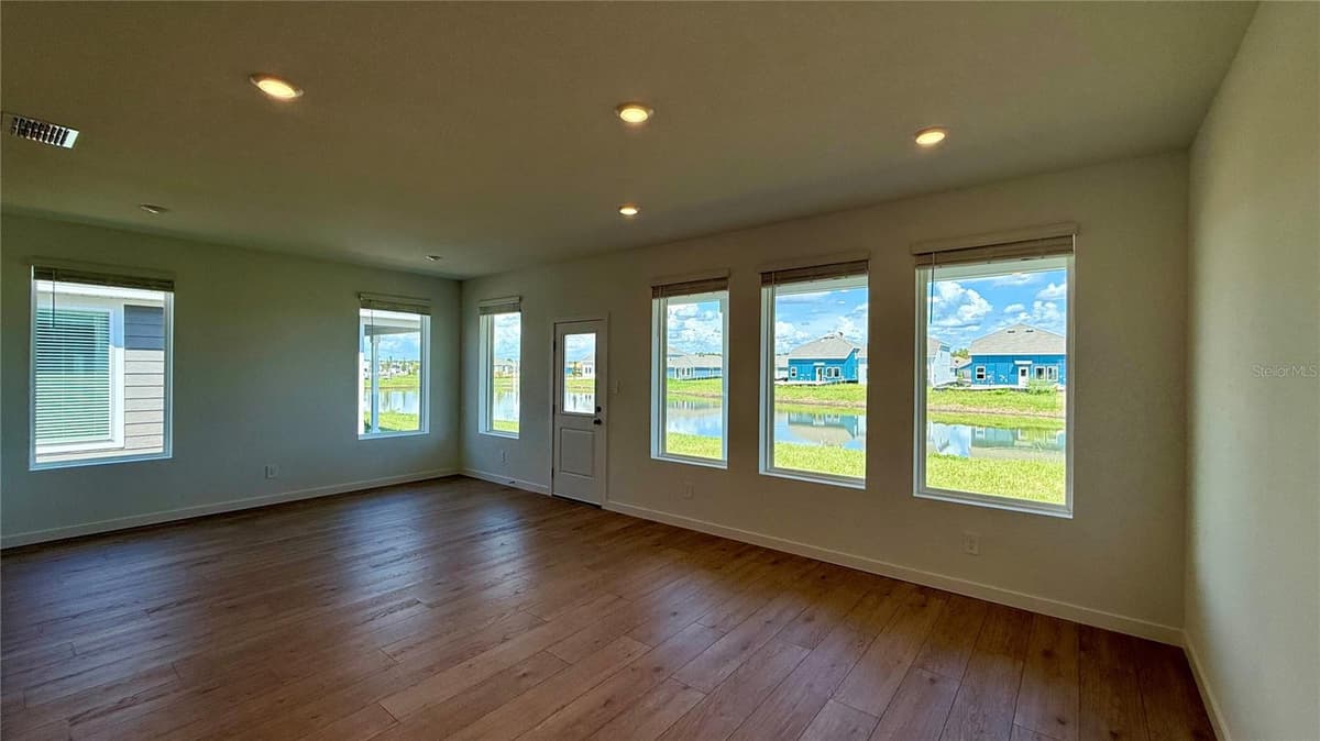 5515 GUAVA COURT — photo 4 of 13