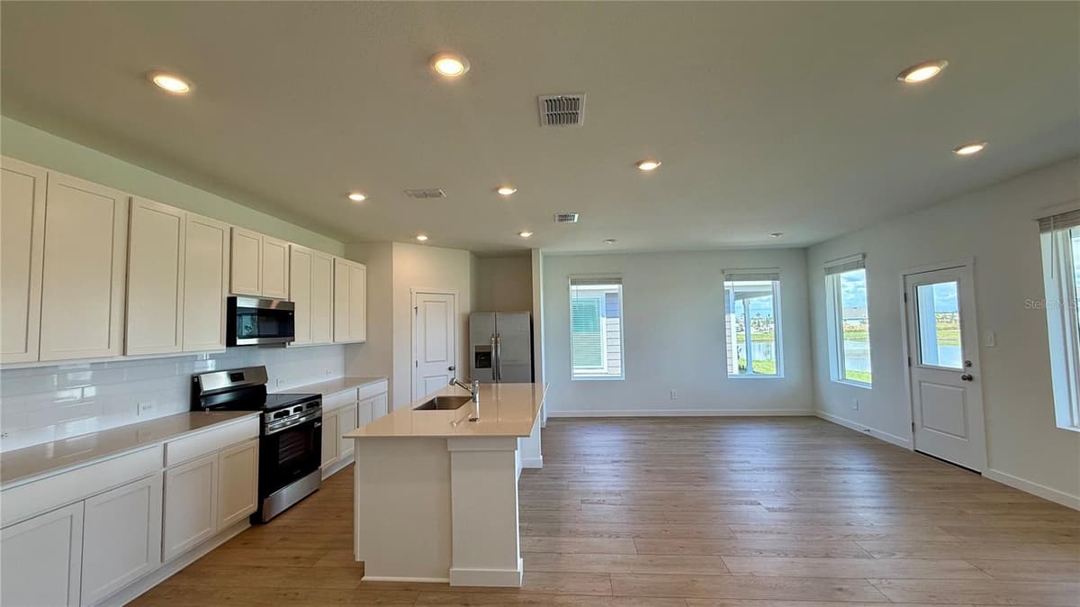 5515 GUAVA COURT — photo 3 of 13