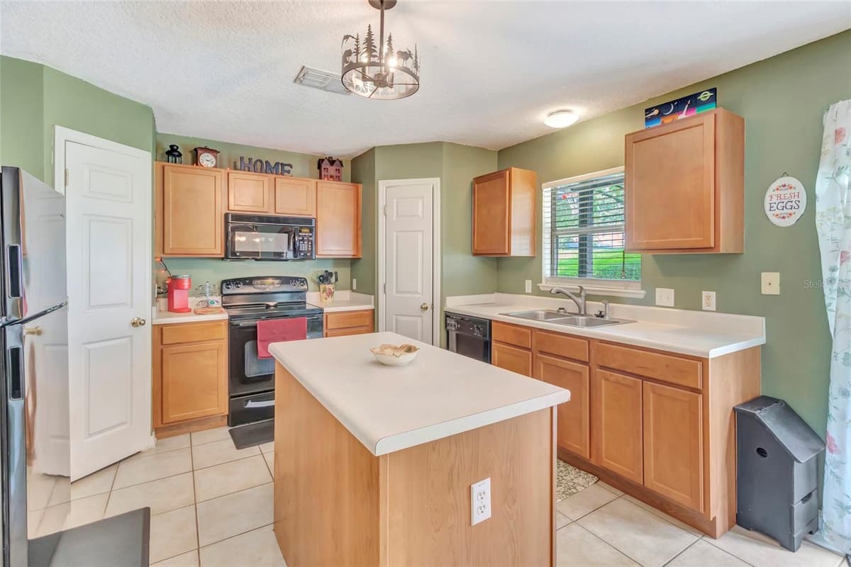 216 TRES REYES LANE — photo 14 of 37