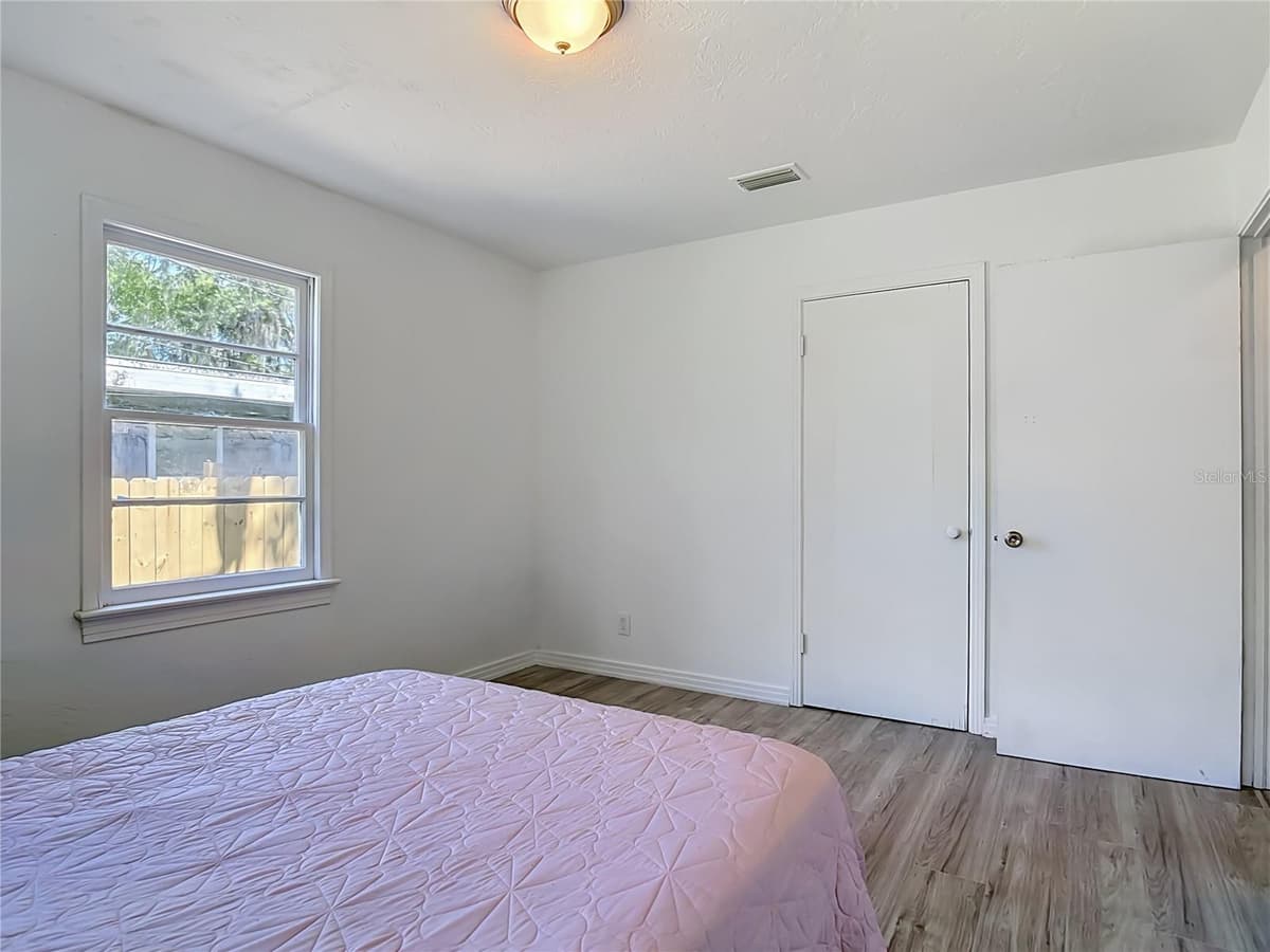 709 EDWARDS STREET — photo 19 of 42