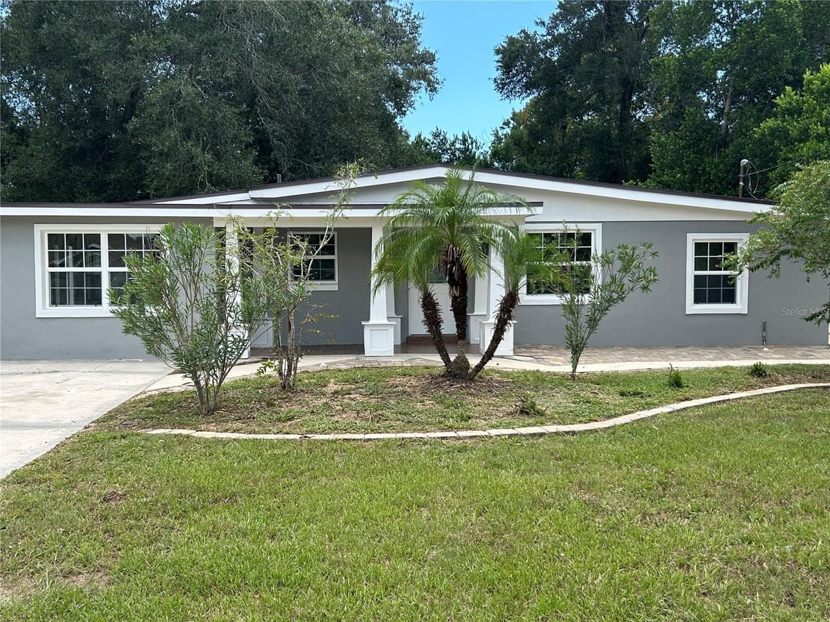 104 GARDENIA DRIVE — photo 3 of 37