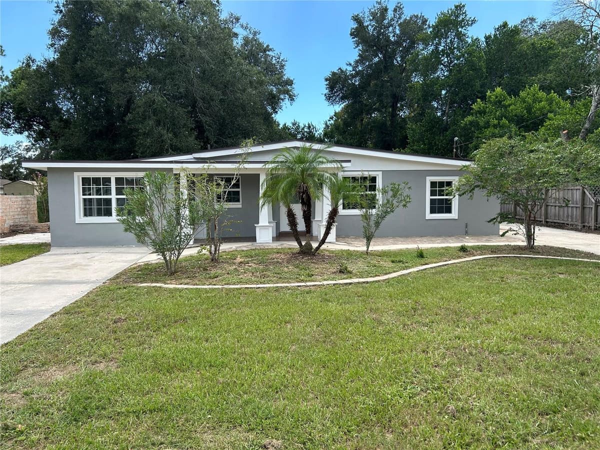 104 GARDENIA DRIVE — photo 4 of 37