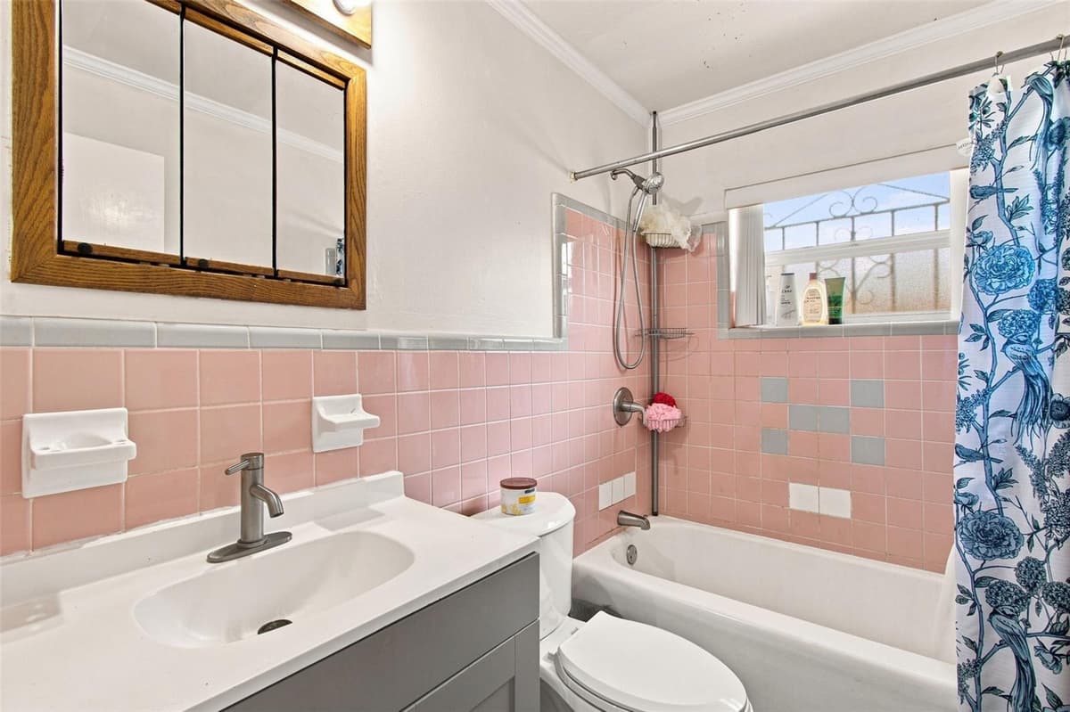3412 E FERN ST — photo 20 of 44