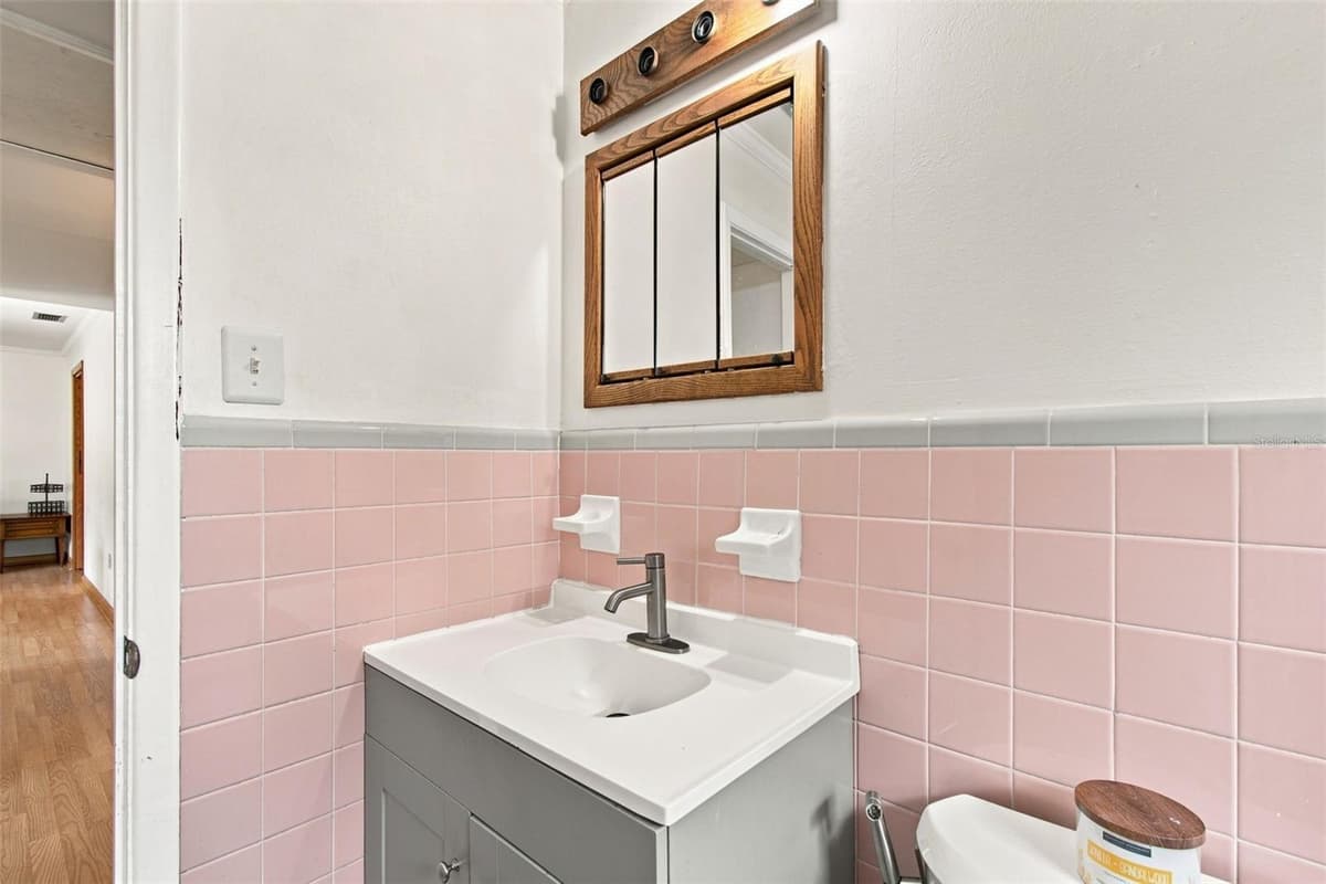 3412 E FERN ST — photo 21 of 44