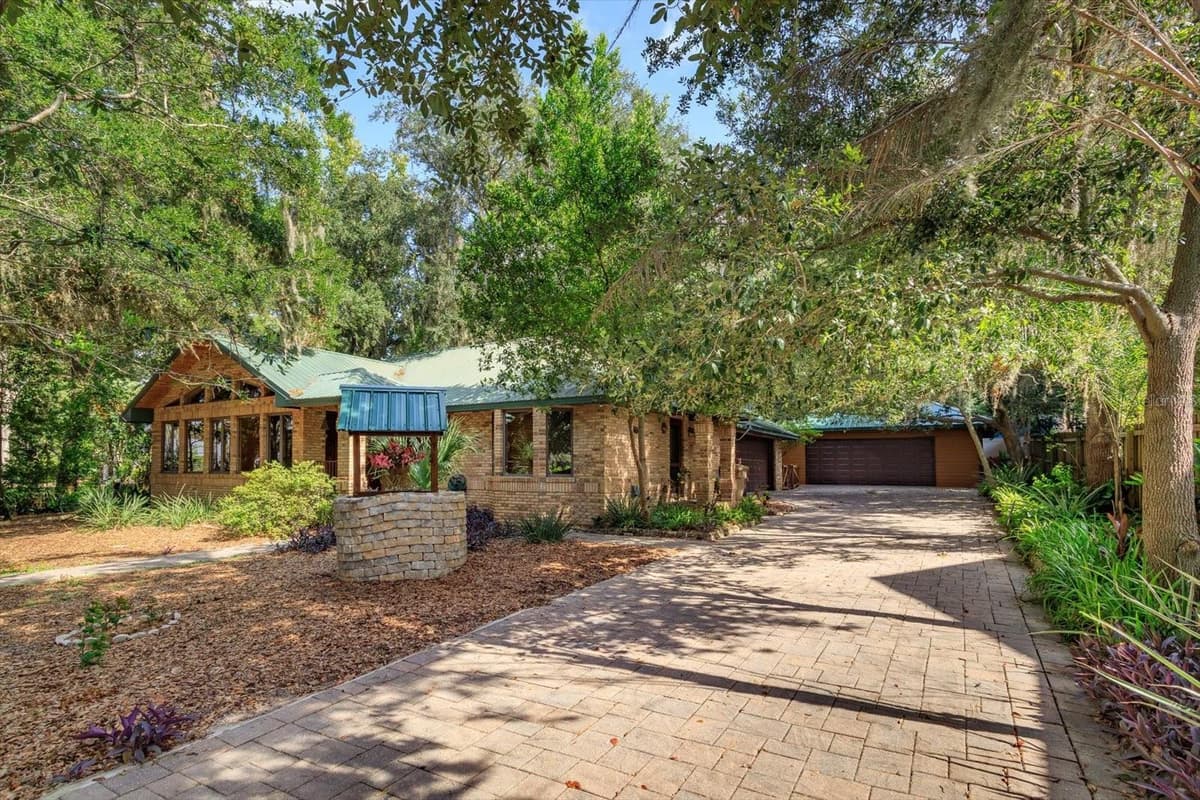 10350 LAKE LOUISA ROAD — photo 3 of 31