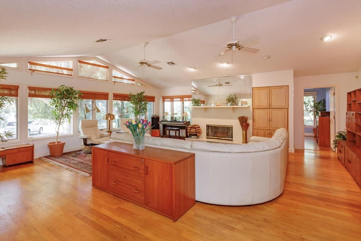 10350 LAKE LOUISA ROAD — photo 5 of 31