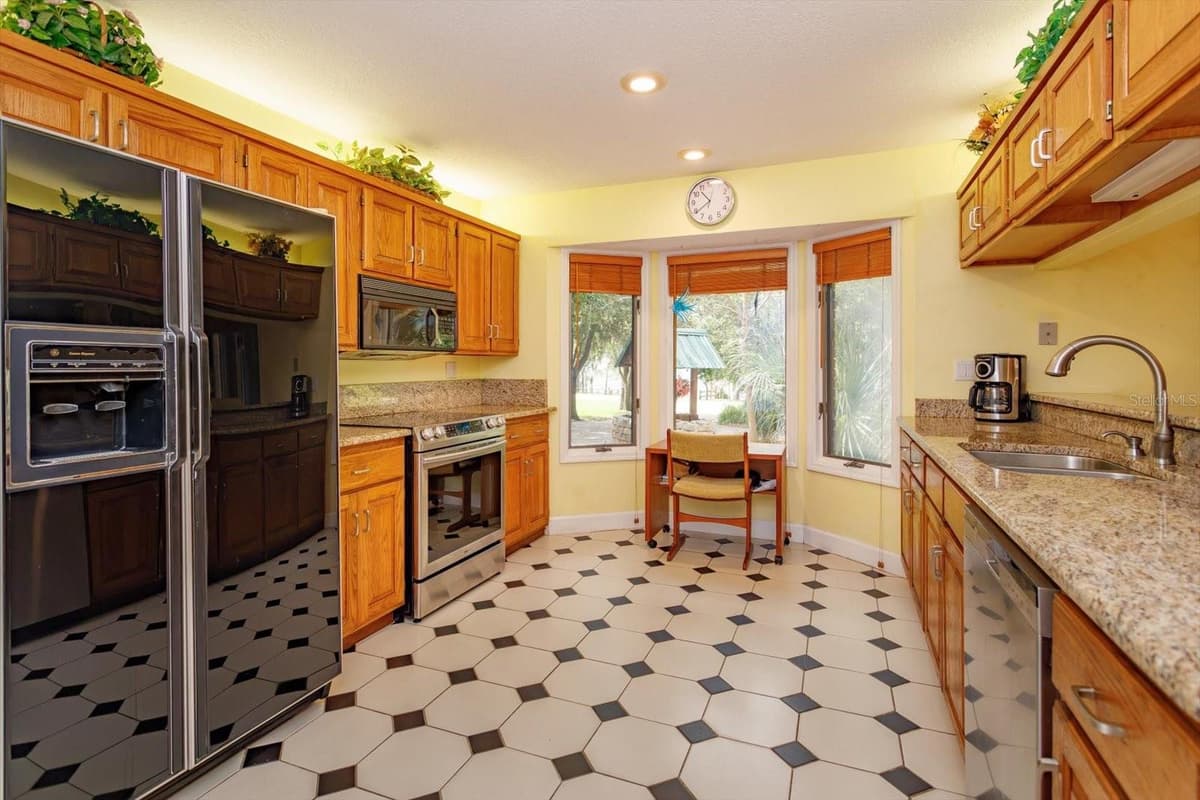 10350 LAKE LOUISA ROAD — photo 12 of 31