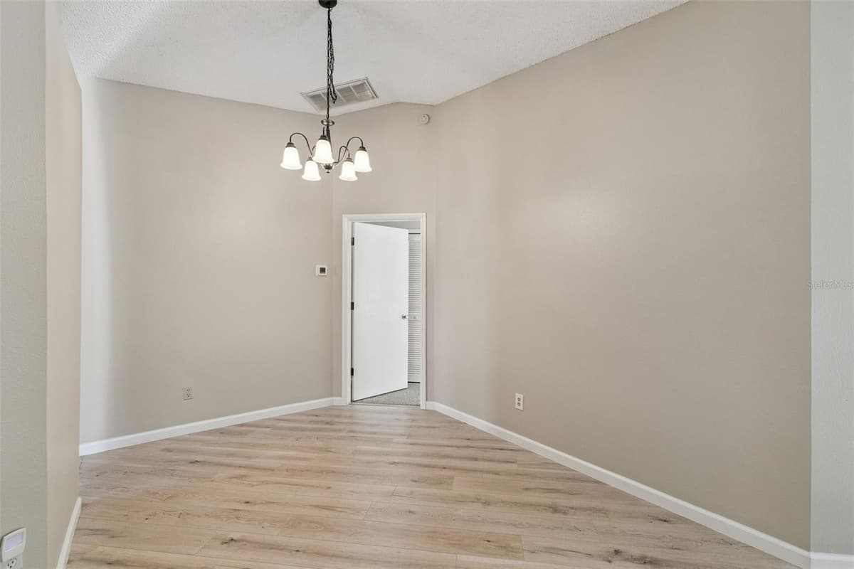 1052 BRIELLE AVENUE — photo 11 of 44