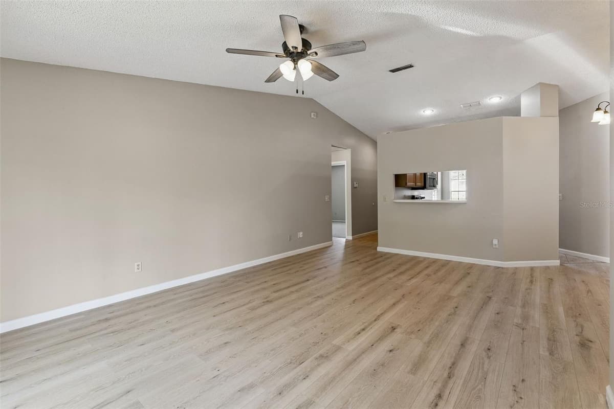 1052 BRIELLE AVENUE — photo 8 of 44