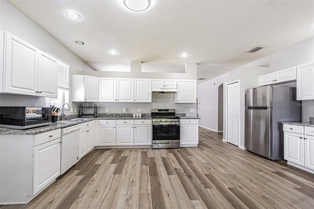 13016 TERRACE BROOK PLACE — photo 6 of 26