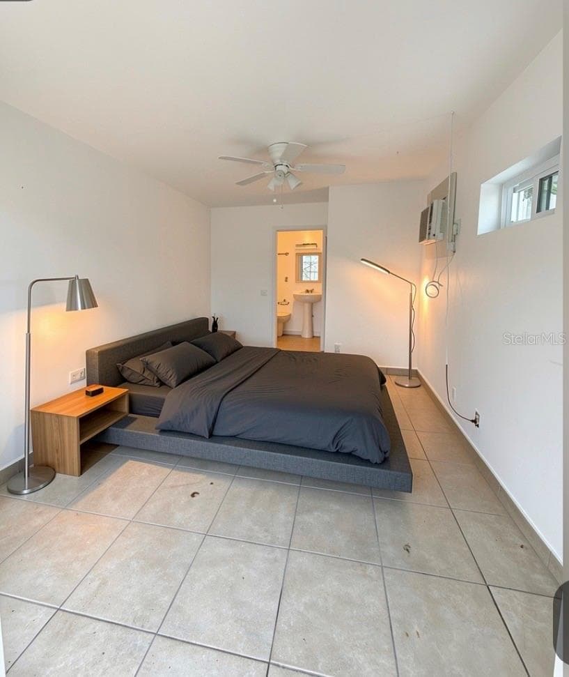 471 HOLT AVENUE — photo 5 of 27