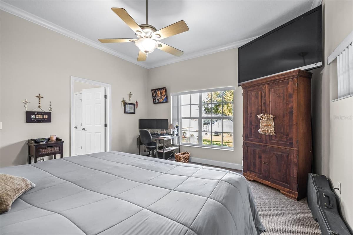 1016 LAKE MARIAM DRIVE — photo 38 of 92