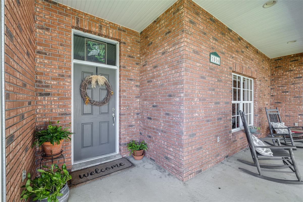 1016 LAKE MARIAM DRIVE — photo 16 of 92