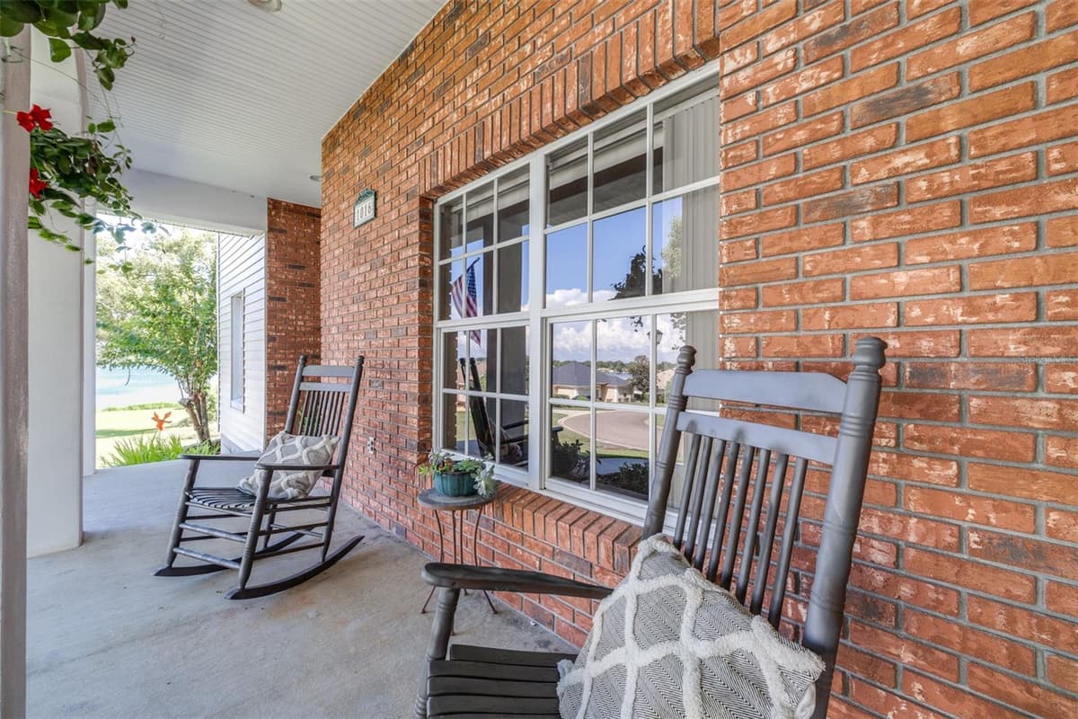 1016 LAKE MARIAM DRIVE — photo 17 of 92