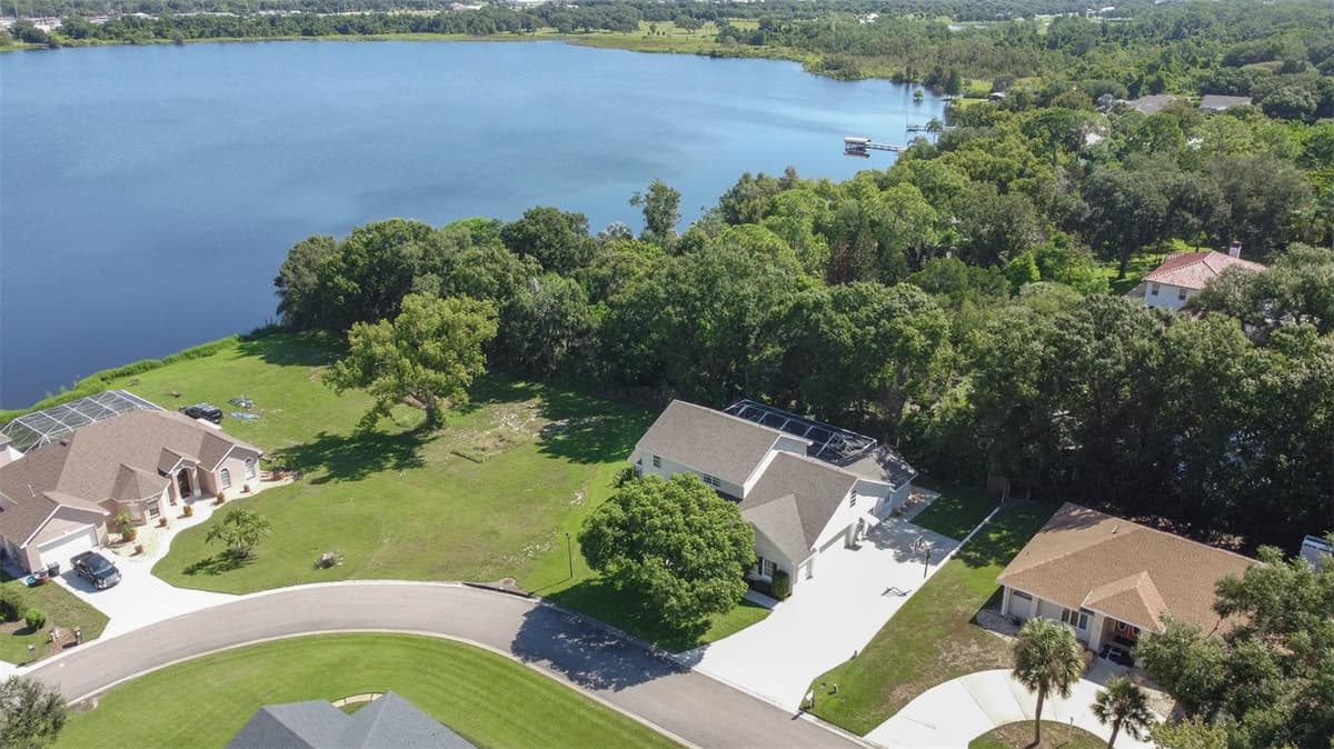 1016 LAKE MARIAM DRIVE — photo 83 of 92