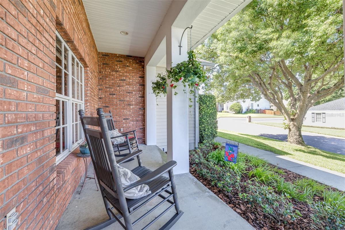 1016 LAKE MARIAM DRIVE — photo 19 of 92
