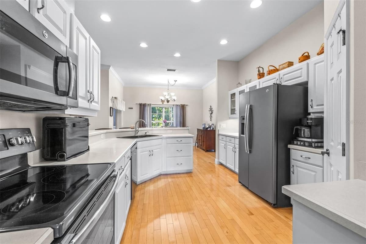 1016 LAKE MARIAM DRIVE — photo 33 of 92