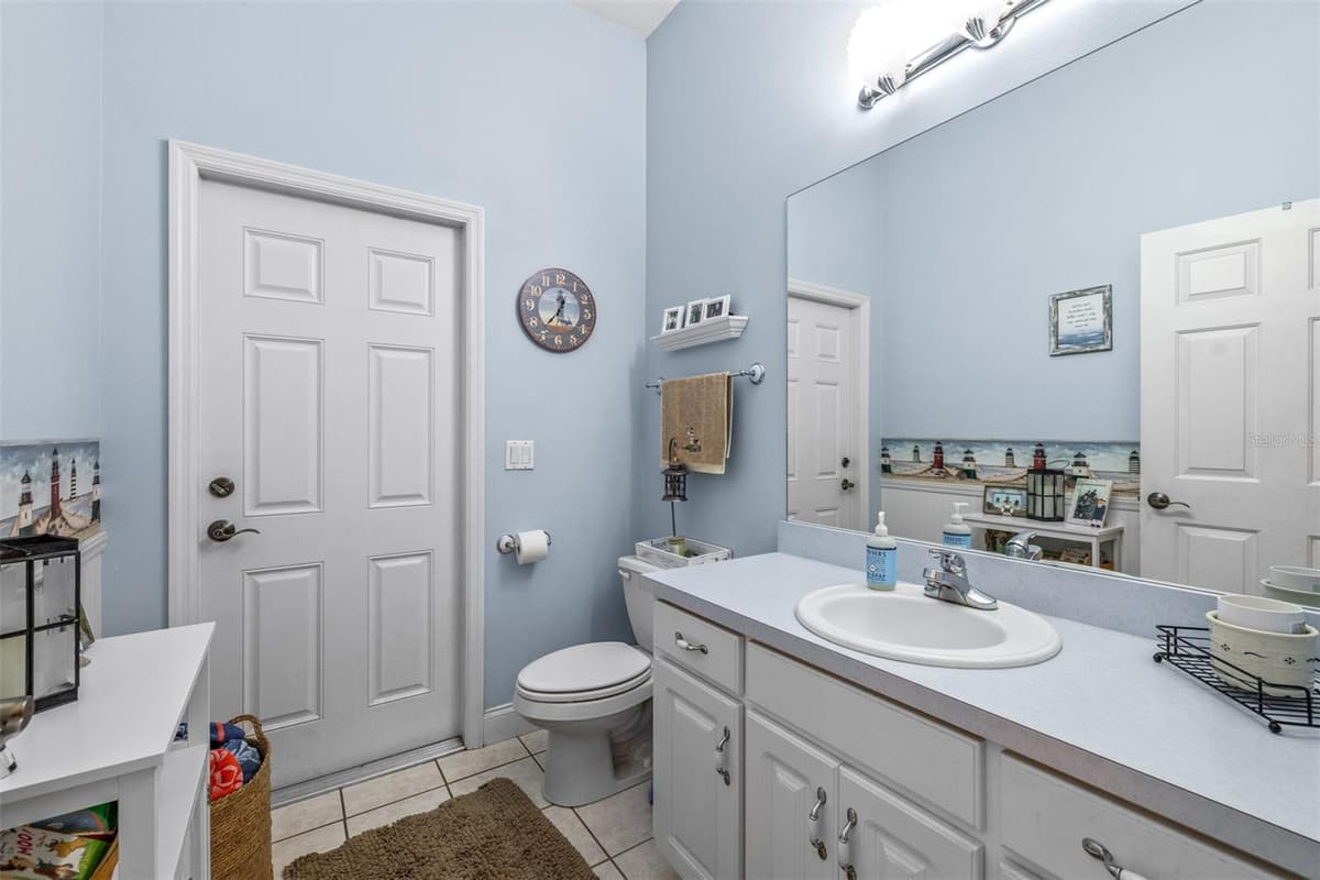 1016 LAKE MARIAM DRIVE — photo 44 of 92