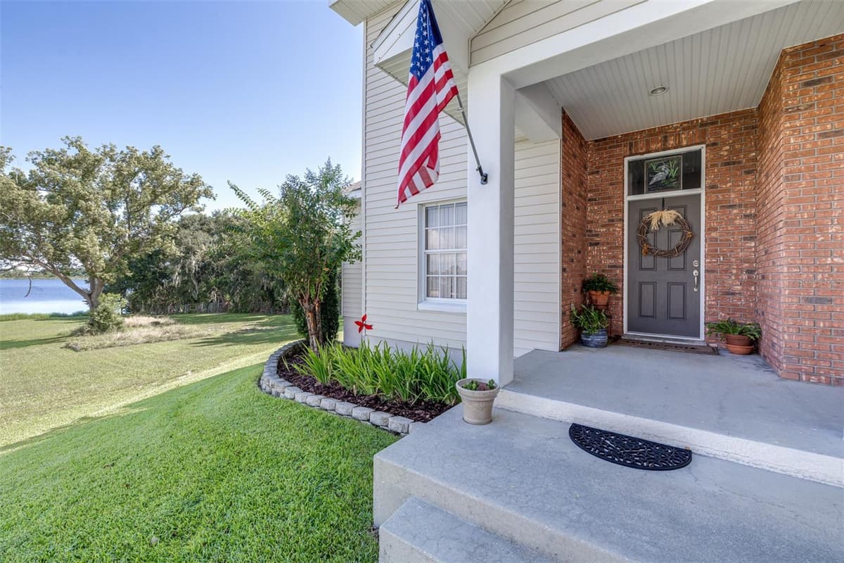1016 LAKE MARIAM DRIVE — photo 14 of 92