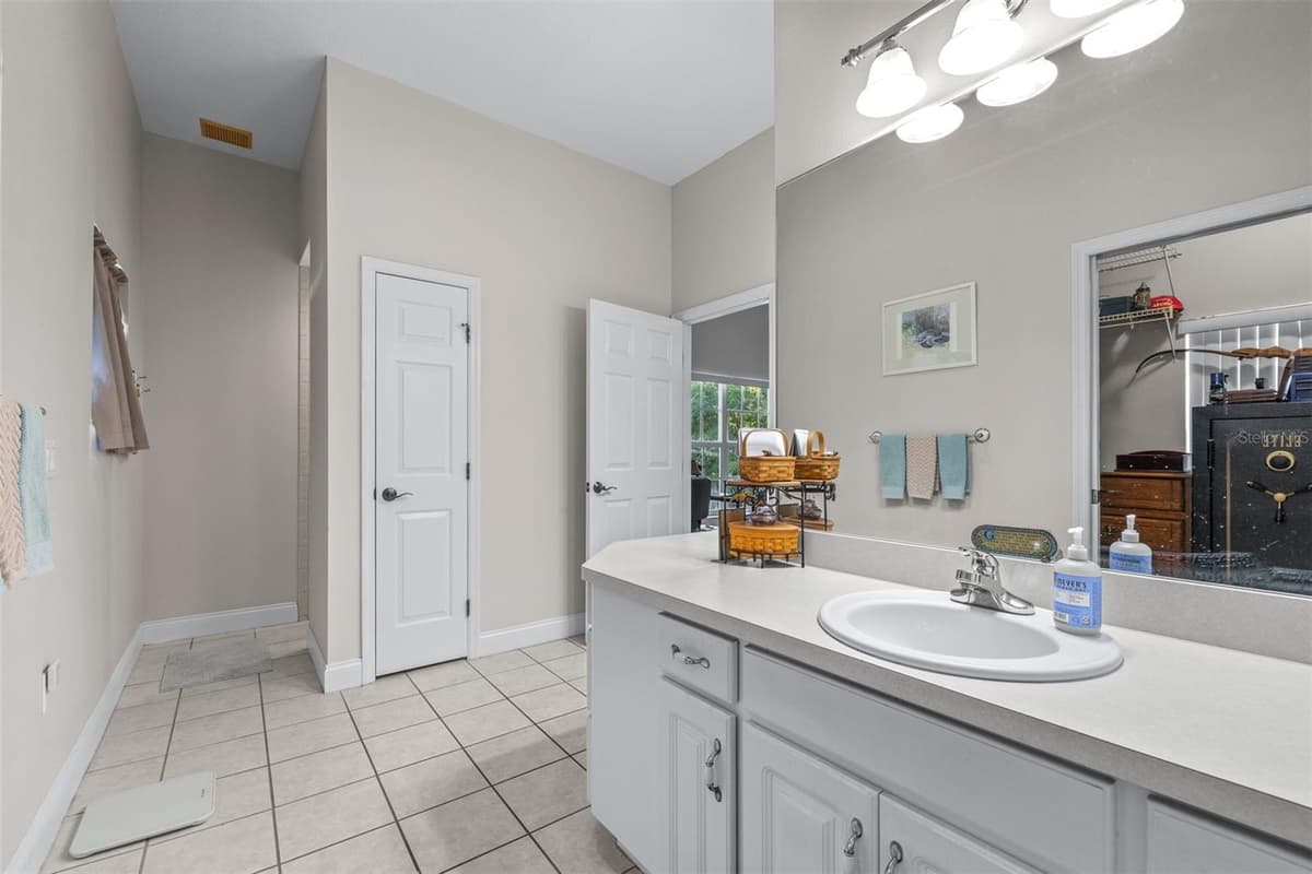 1016 LAKE MARIAM DRIVE — photo 42 of 92