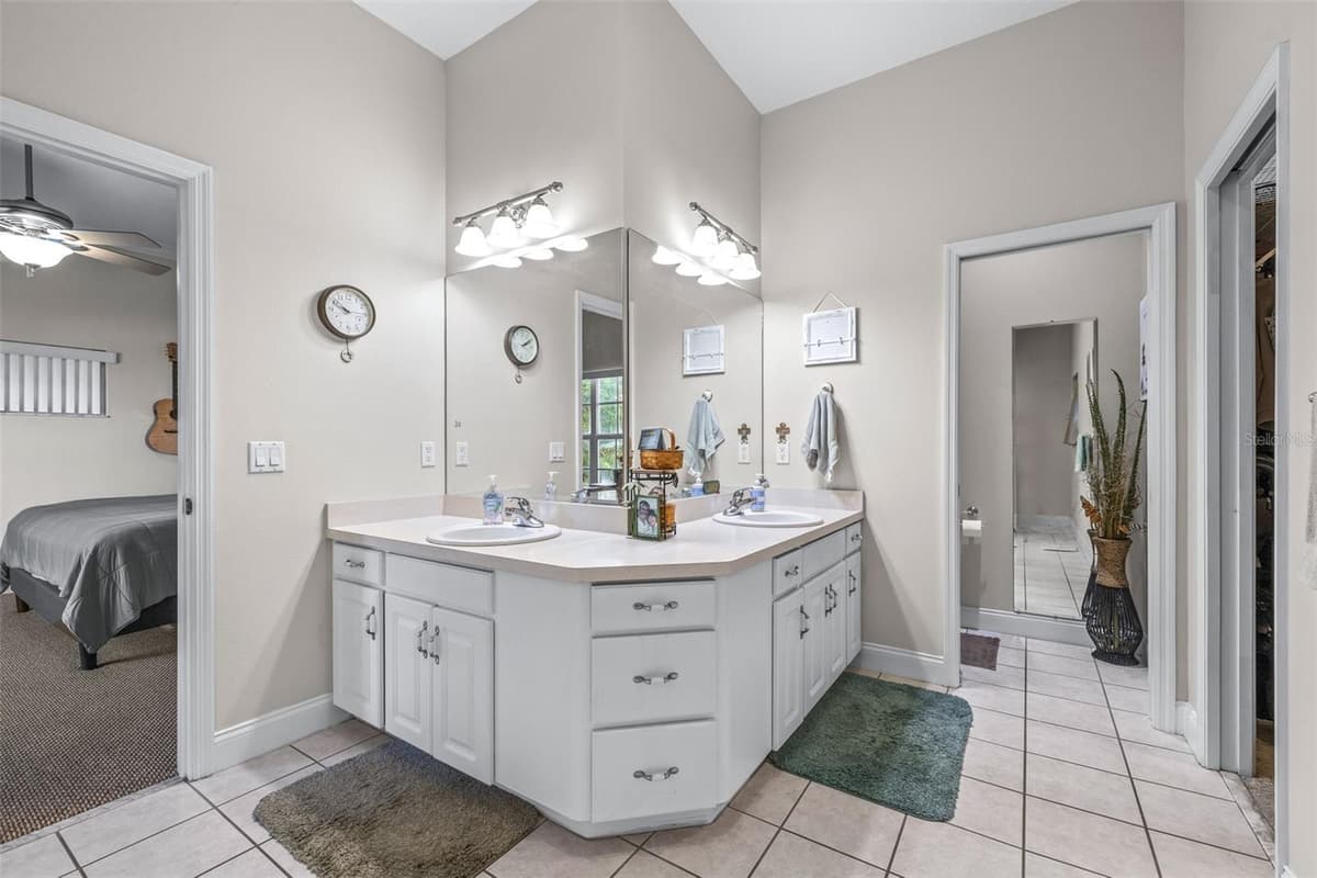 1016 LAKE MARIAM DRIVE — photo 40 of 92