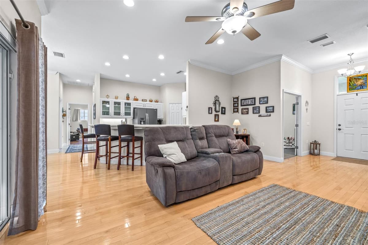 1016 LAKE MARIAM DRIVE — photo 22 of 92