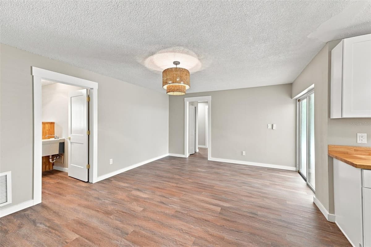 6622 GLENCOE DRIVE — photo 13 of 34