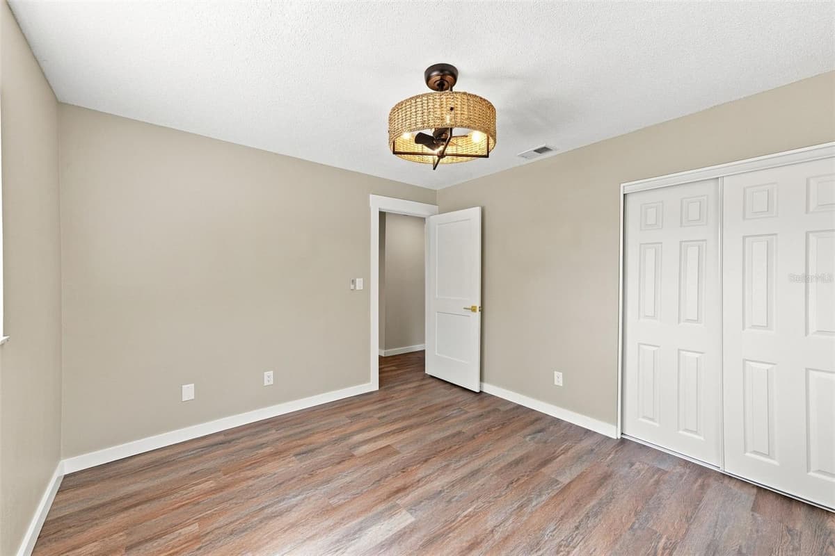 6622 GLENCOE DRIVE — photo 24 of 34