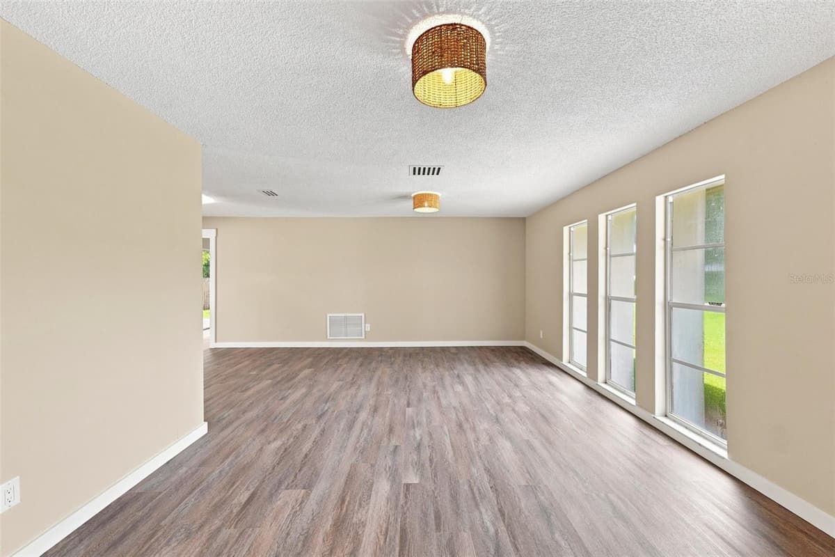 6622 GLENCOE DRIVE — photo 6 of 34