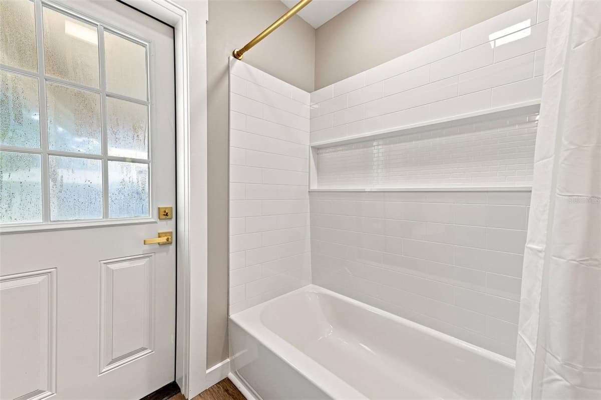 6622 GLENCOE DRIVE — photo 18 of 34