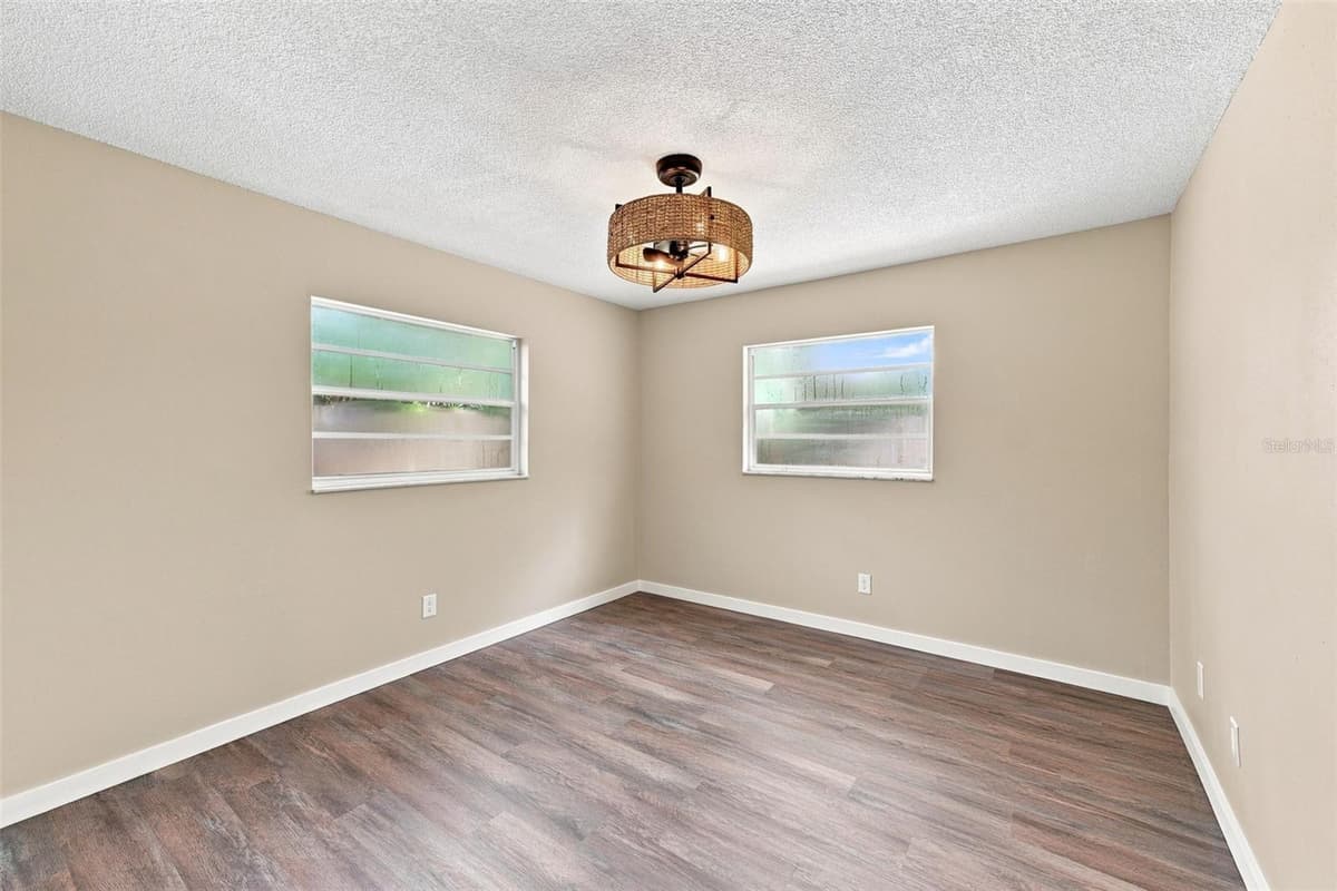 6622 GLENCOE DRIVE — photo 21 of 34