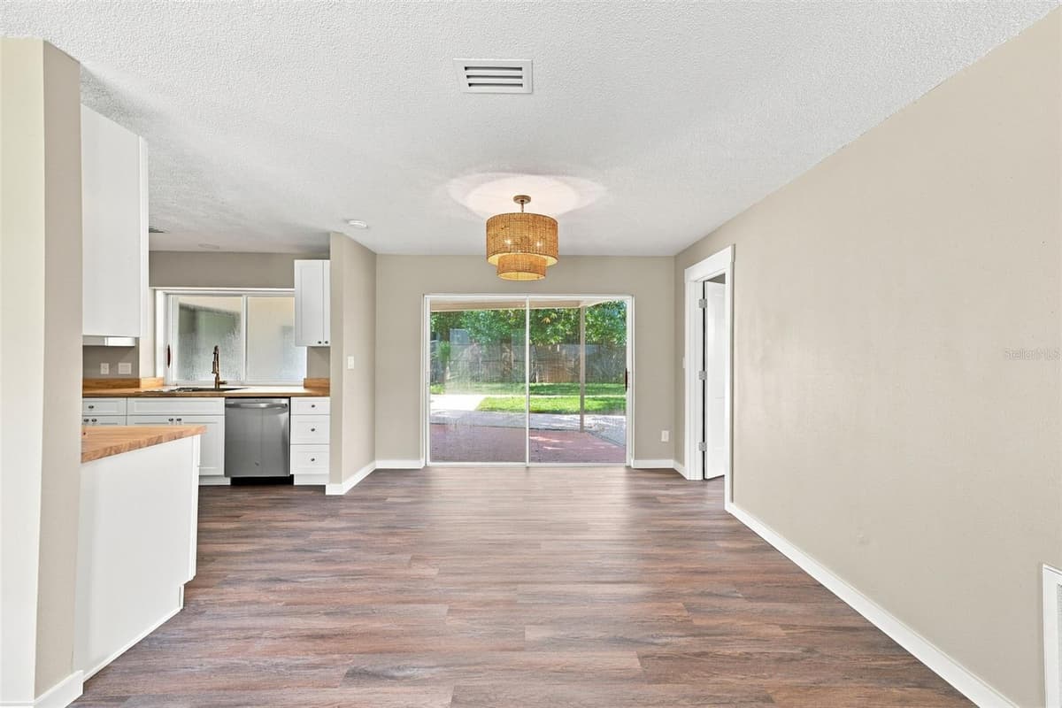 6622 GLENCOE DRIVE — photo 8 of 34